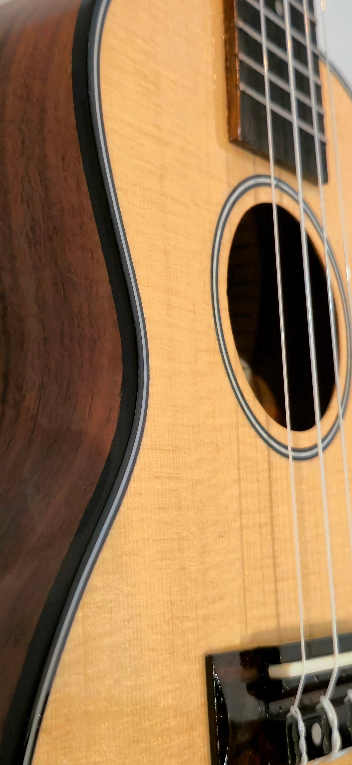 Luthier UC-KOA Deluxe Exotic Koa Uke