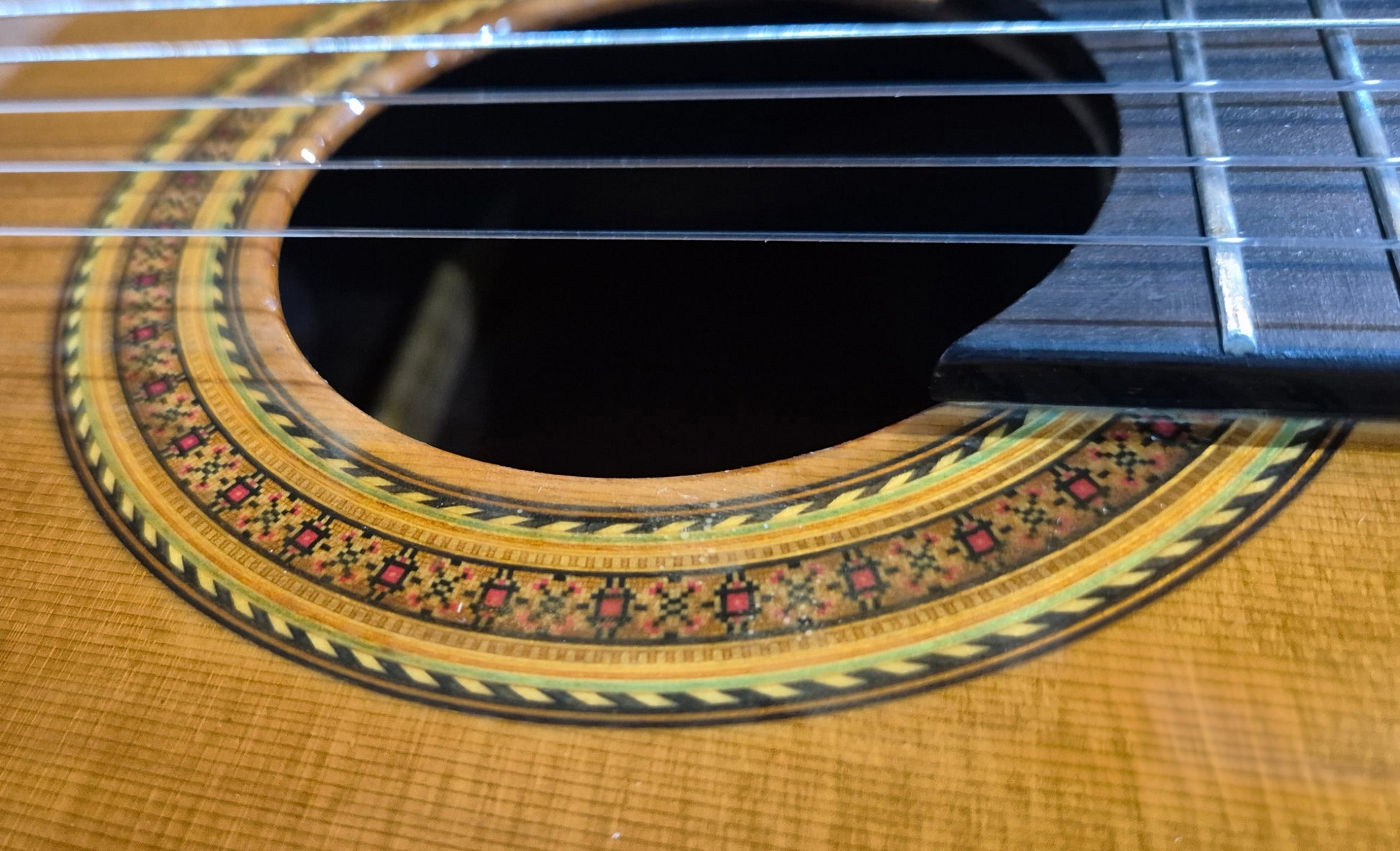 Handmade classic guitar with 1st Rosette design, AAA grade Cedar Top