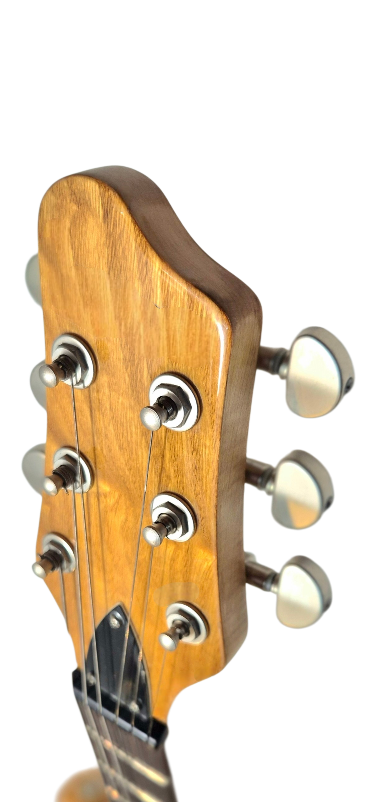 Luthier-Blond_SAE-724-2H_SwampAsh_Head-stock in SwampAsh, nickle Grover Head Machine