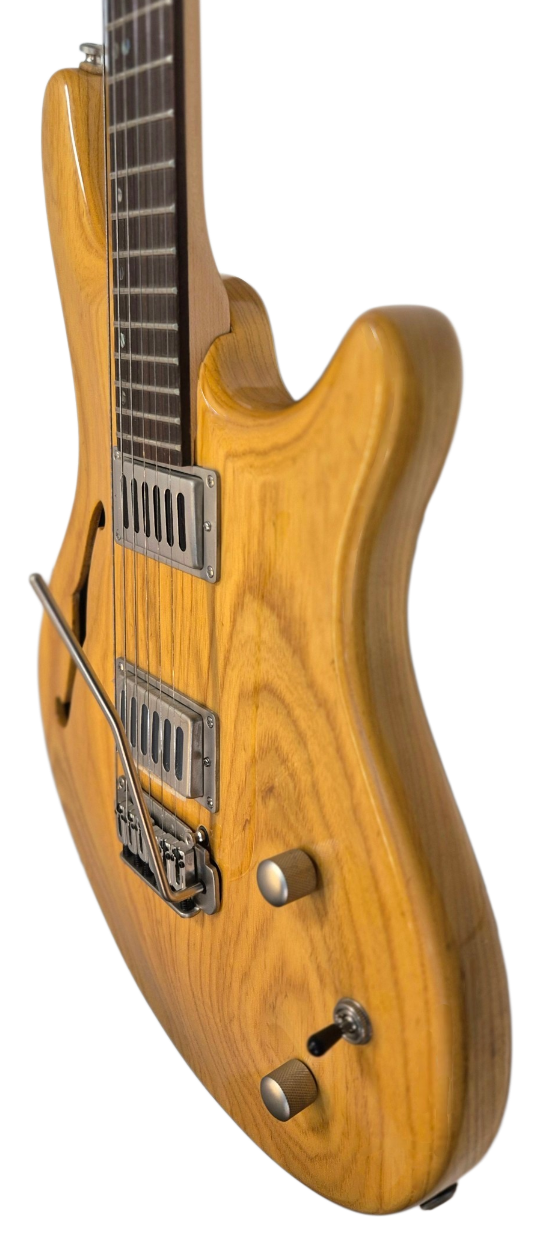 Luthier Blond SAE-724-2H SwampAsh-Gloss Electric guitar 1V 1T SW Covered 2x Alnico Hambuckings seamless body no-edgy side all solid Swamp Ash comfy on your your elbow