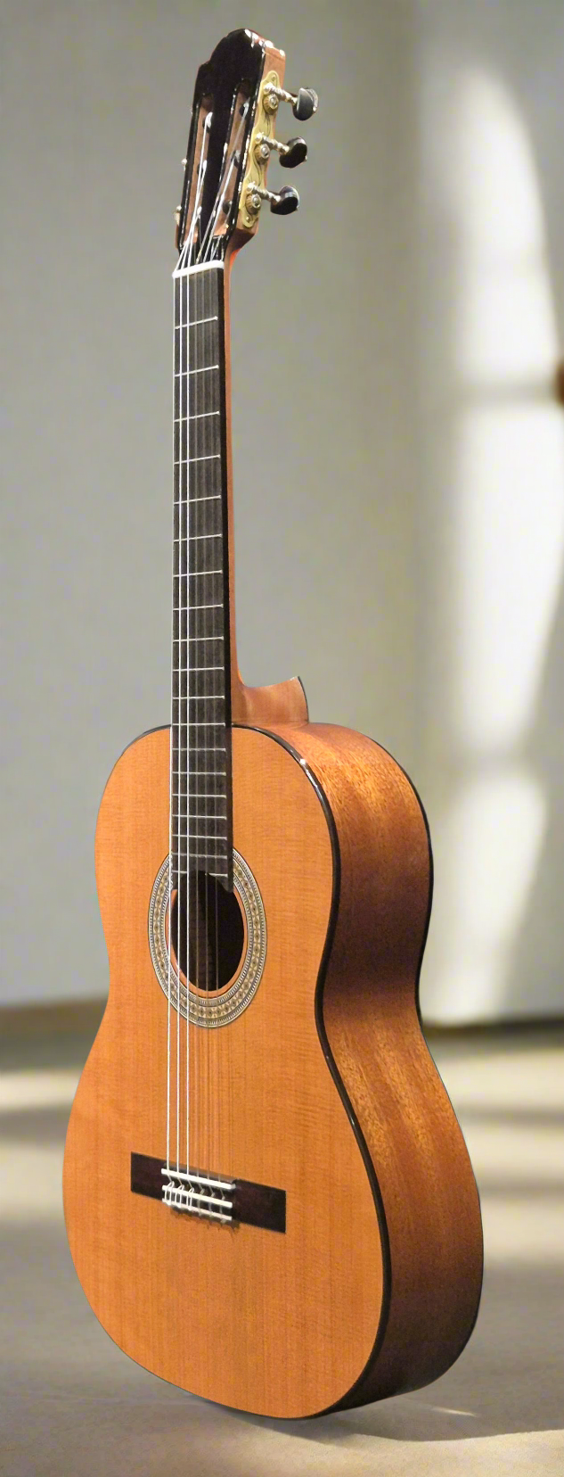 Luthier Catalonia Classical Guitar – side view