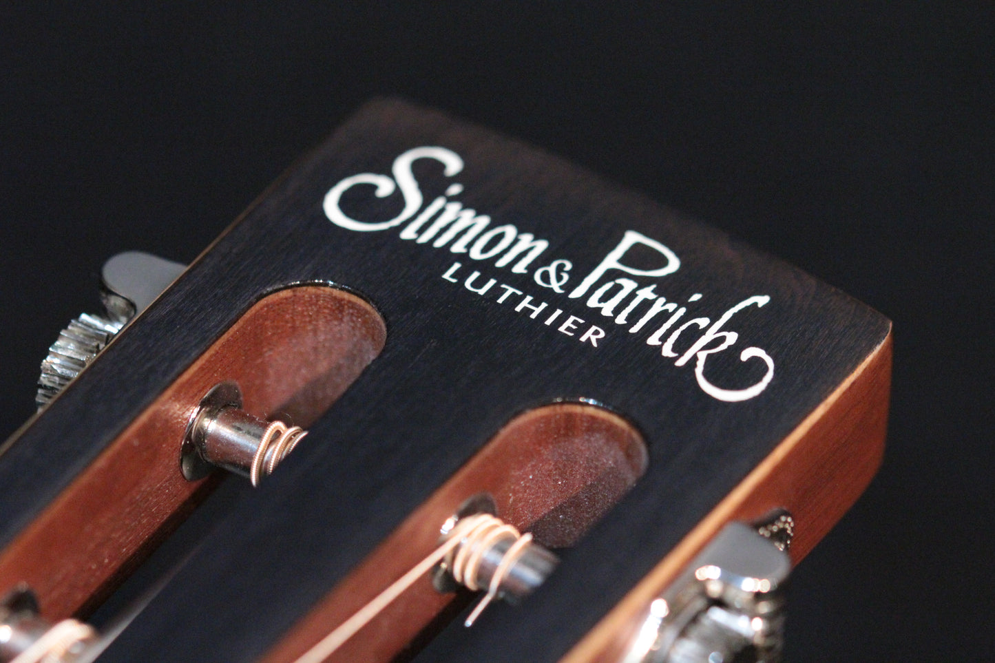 S & P Woodland Pro Folk Mahogany HG A3T