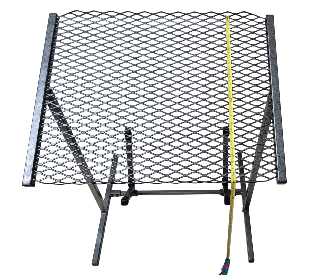 StringSwing SBD rack upper view Effects Table 74 x 57 cm tilted for easy access